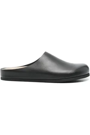 COMMON PROJECTS Leather slippers