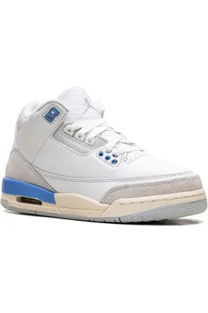 Jordan Jordan 3 Retro "Lucky Shorts - 101 Summit /Hydrogen Blue/Legend Blue/Photon Dust/Pure Platinum/Sail" sneakers