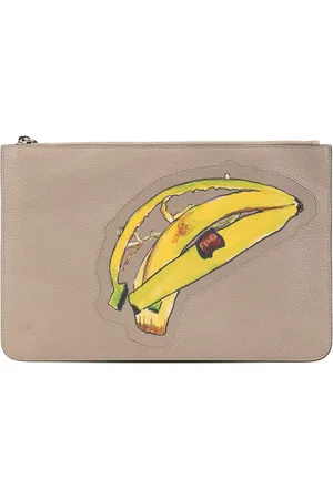 Fendi 2018-2024 Sue Tilley Leather Banana Zip clutch bag