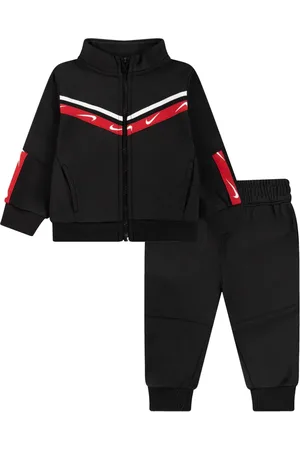 Nike Nike Boys tracksuit set