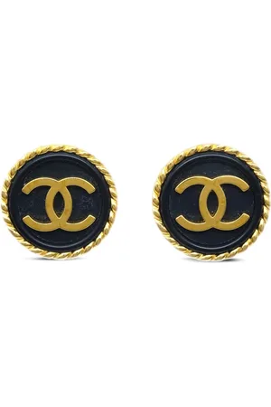 CHANEL 1997 button clip-on earrings