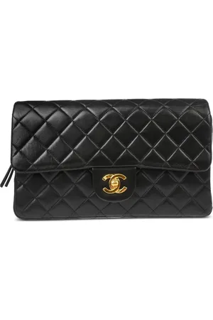CHANEL 1995 matelassé backpack