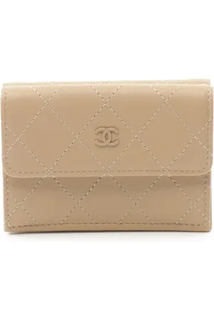 CHANEL 2021 matelassé wallet