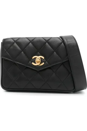 CHANEL 1991-1994s matelassé belt bag
