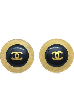 CHANEL 1994 button clip-on earrings