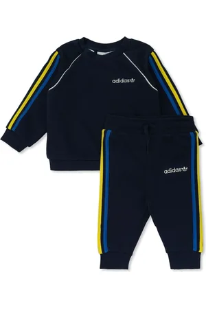 adidas Logo tracksuit