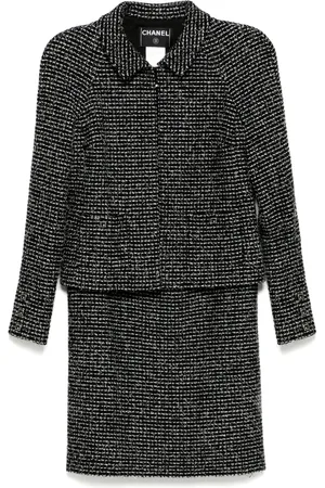 CHANEL 2003 setup suit jacket skirt