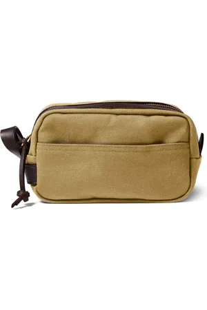 Filson Travel Pack wash bag