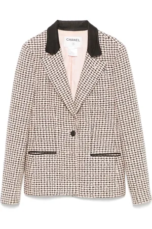 CHANEL Tweed blazer