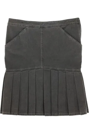 CHANEL 2003 pleated skirt