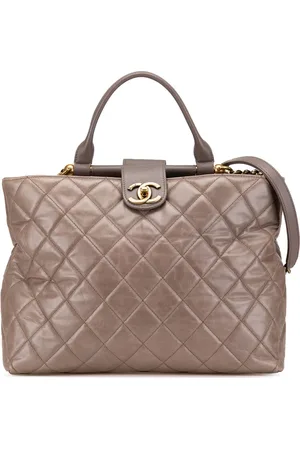 CHANEL 2016-2017 Quilted Glazed Calfskin Gold Bar Tote satchel