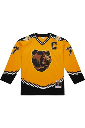 Mitchell & Ness Boston Bruins 1996/97 Ray Bourque alternate jersey