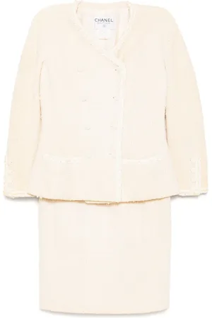 CHANEL 1996 skirt suit