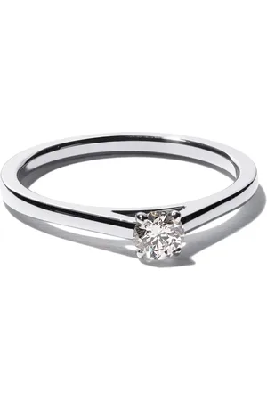 De Beers Platinum My First DB Classic solitaire diamond ring