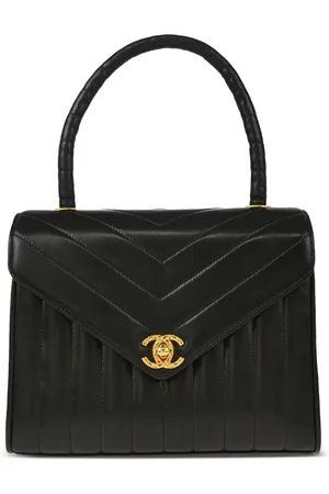 CHANEL 1992 V-Stitch handbag
