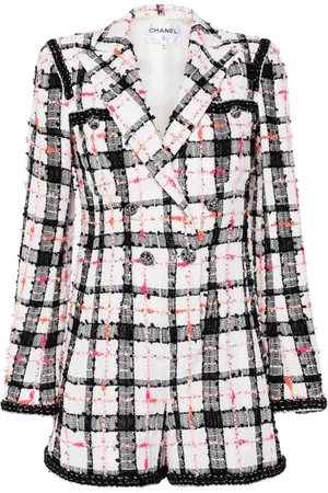 CHANEL Checkered double-breasted bouclé tweed jacket