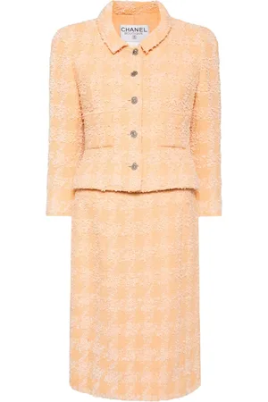 CHANEL 1996 bouclé skirt suit