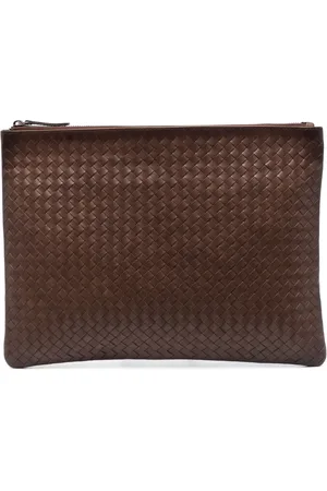 Dragon Diffusion Woven leather clutch bag