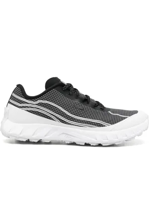 Norda 002 Trail lace-up sneakers