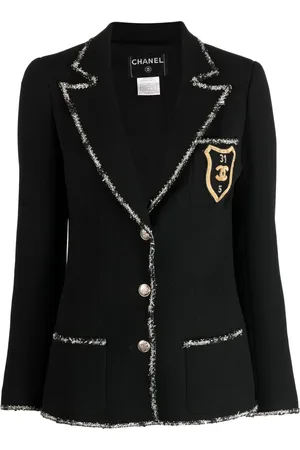 CHANEL 2005 emblem-appliqué single-breasted jacket