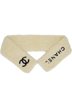 CHANEL 1994 logo-appliqué shawl scarf