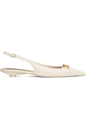 VALENTINO GARAVANI V-plaque leather pumps