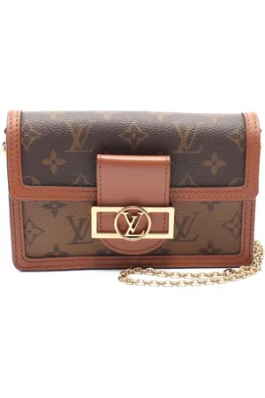 LOUIS VUITTON 2021 Portefeuil Dauphine crossbody bag