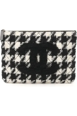 CHANEL 2019 CC clutch bag