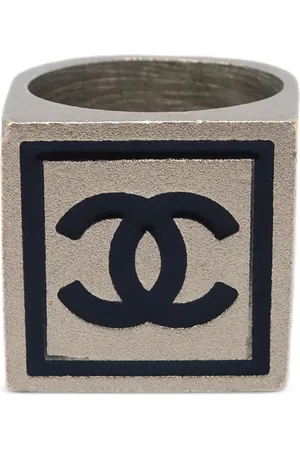 CHANEL 2002 CC ring