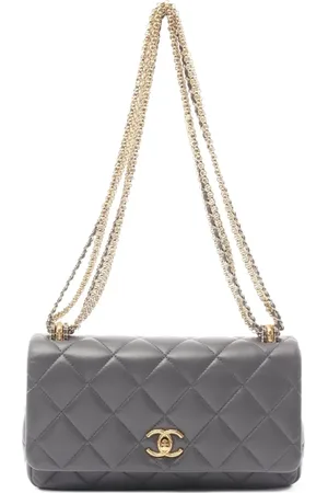 CHANEL 2021 diamond-quilted shoulder bag