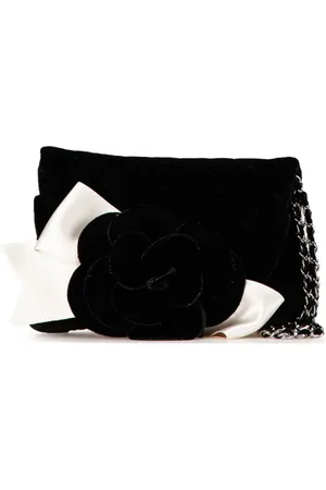 CHANEL 2005-2006 Quilted Velvet Camellia Wristlet clutch bag