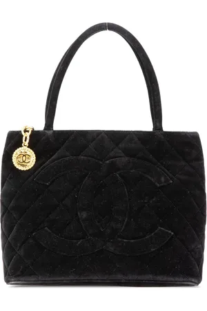 CHANEL 1997-1999 Velvet Medallion tote bag