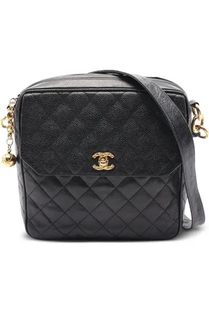 CHANEL 1991-1994 diamond-quilted shoulder bag