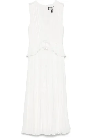 NISSA Floral-appliqué gown