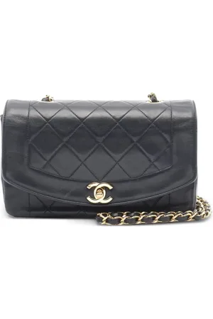 CHANEL 1991-1994 Diana Flab shoulder bag