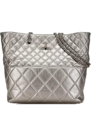 CHANEL 2010-2011 Reissue 2.55 Quilted Aged Calfskin tote bag
