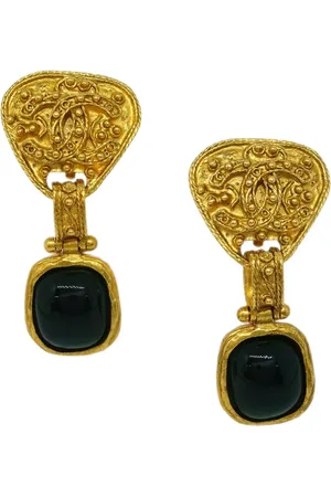 CHANEL 1994 clip-on earrings