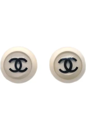 CHANEL 2001 CC Button earrings