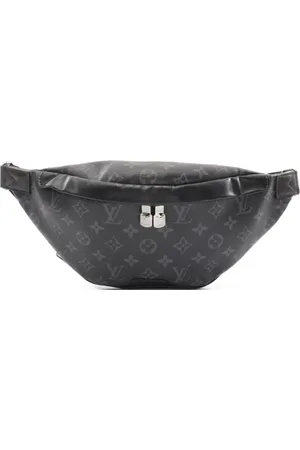 LOUIS VUITTON 2021 Discovery PM belt bag