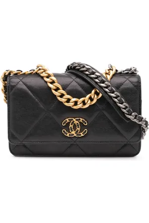 CHANEL 2019 Quilted Lambskin 19 Wallet on Chain satchel