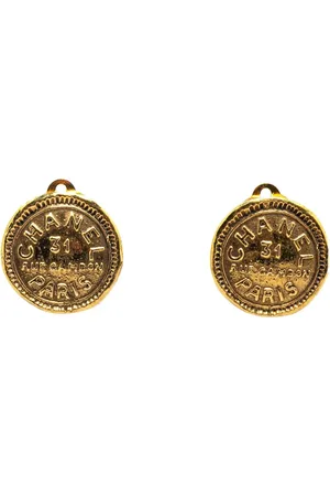 CHANEL 1970-1980 Plated Rue Cambon Round Clip on Earrings costume earrings