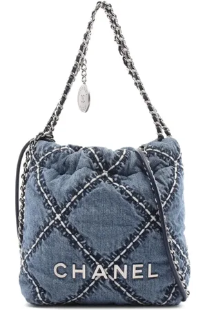 CHANEL 2021 mini 22 shoulder bag