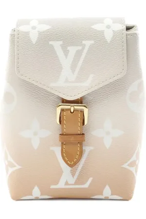 LOUIS VUITTON 2021 logo-print backpack