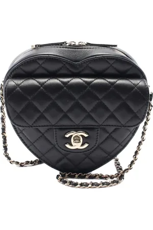 CHANEL 2021 Matelasse Heart Chain handbag
