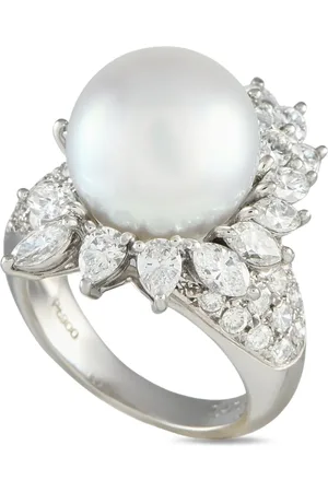 LB Exclusive Platinum pearl and diamonds ring