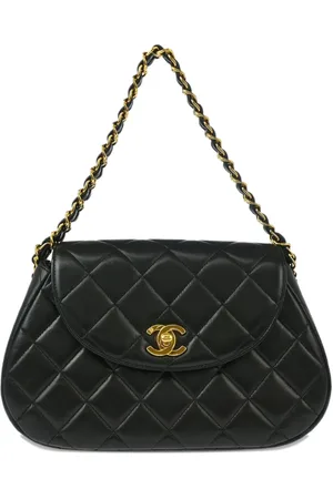 CHANEL 1995 Lambskin Chain Handbag