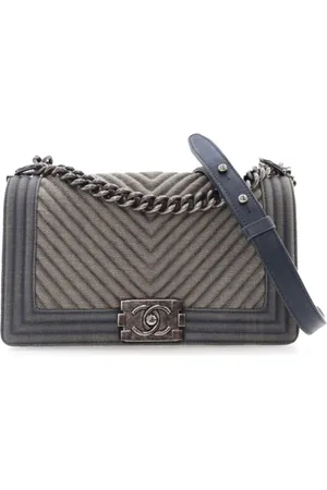 CHANEL 2014-2015 Old Medium Chevron Denim Boy Flap crossbody bag