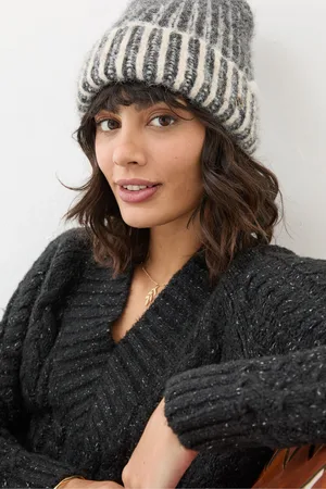 Fat Face Plaited Rib Beanie