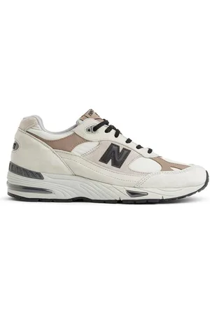 New Balance 991v1 Trainers