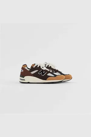 New Balance 990 Low Trainers